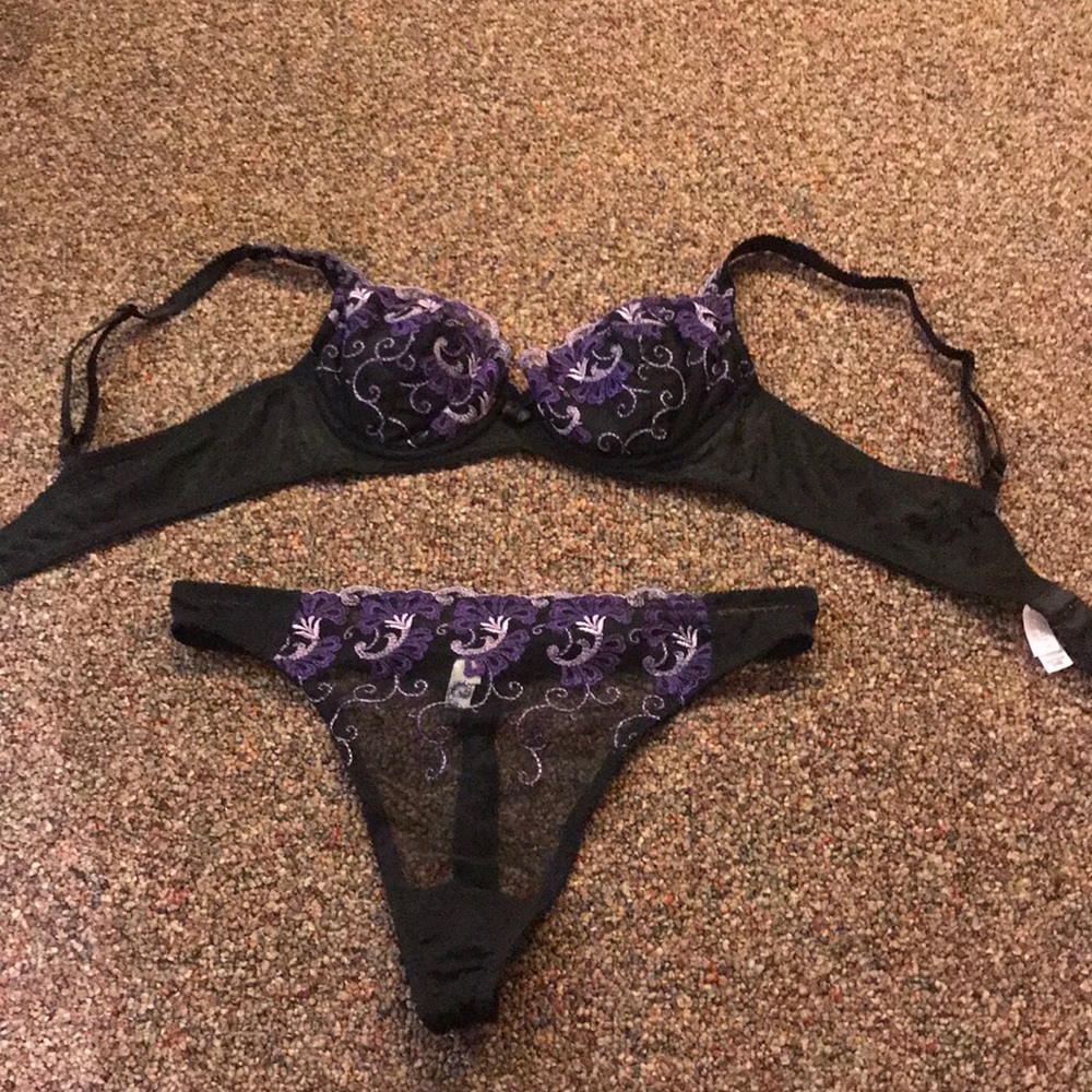 Victoria’s Secret set
